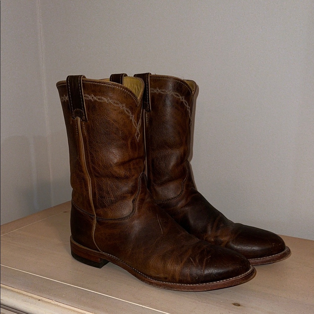 Justin Mens Boots 3235 10 1/2
Brock Roper
